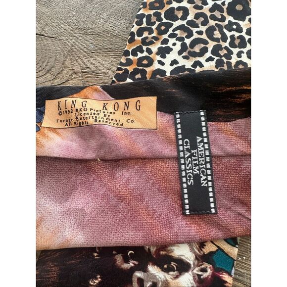 American Film Classic King Kong (4) Different 100% Silk Ties - Picture 6 of 9